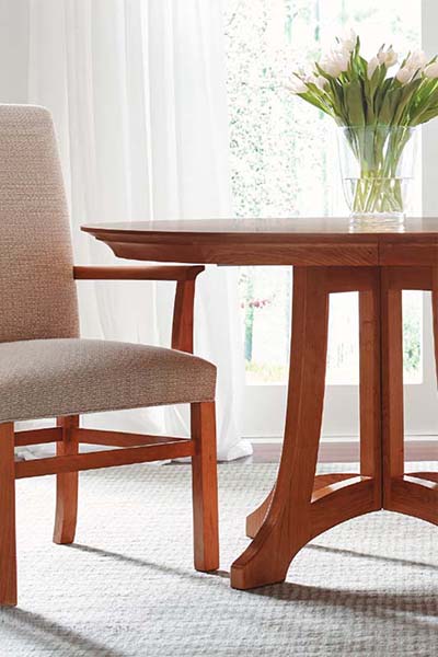 highlands dining table and chairs